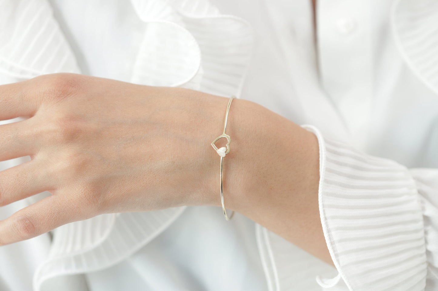 Round Heart Bangle 925 Sterling Silver Women Bangle