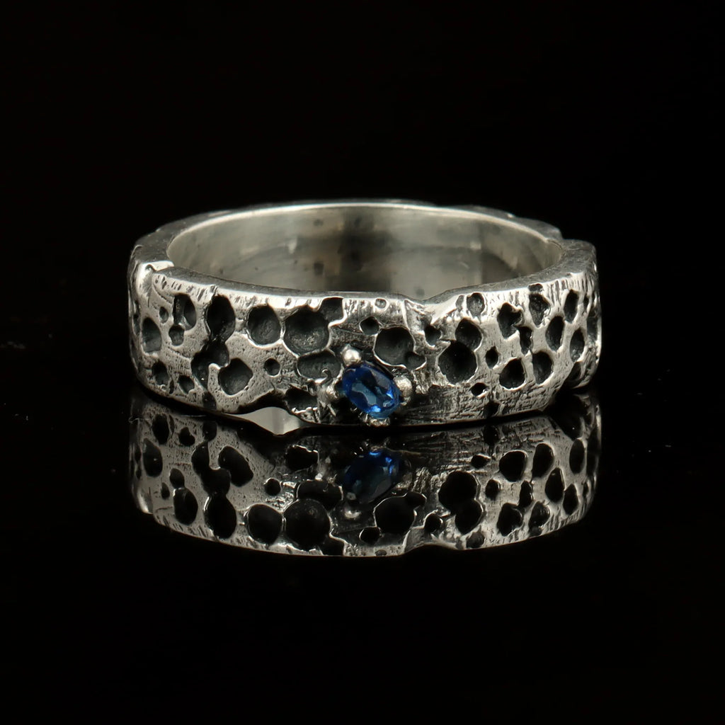 107_1 - Look Jewels