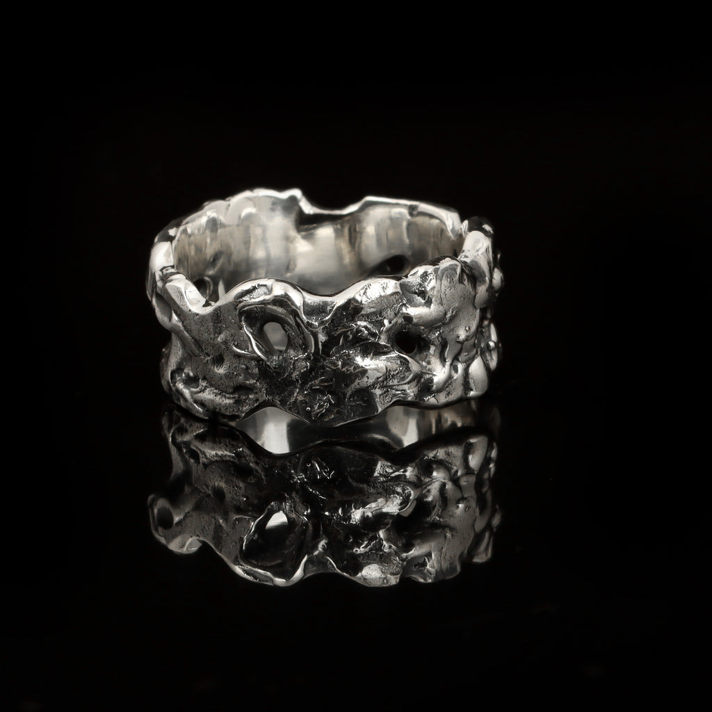 Molten Rift Band – 925 Sterling Silver