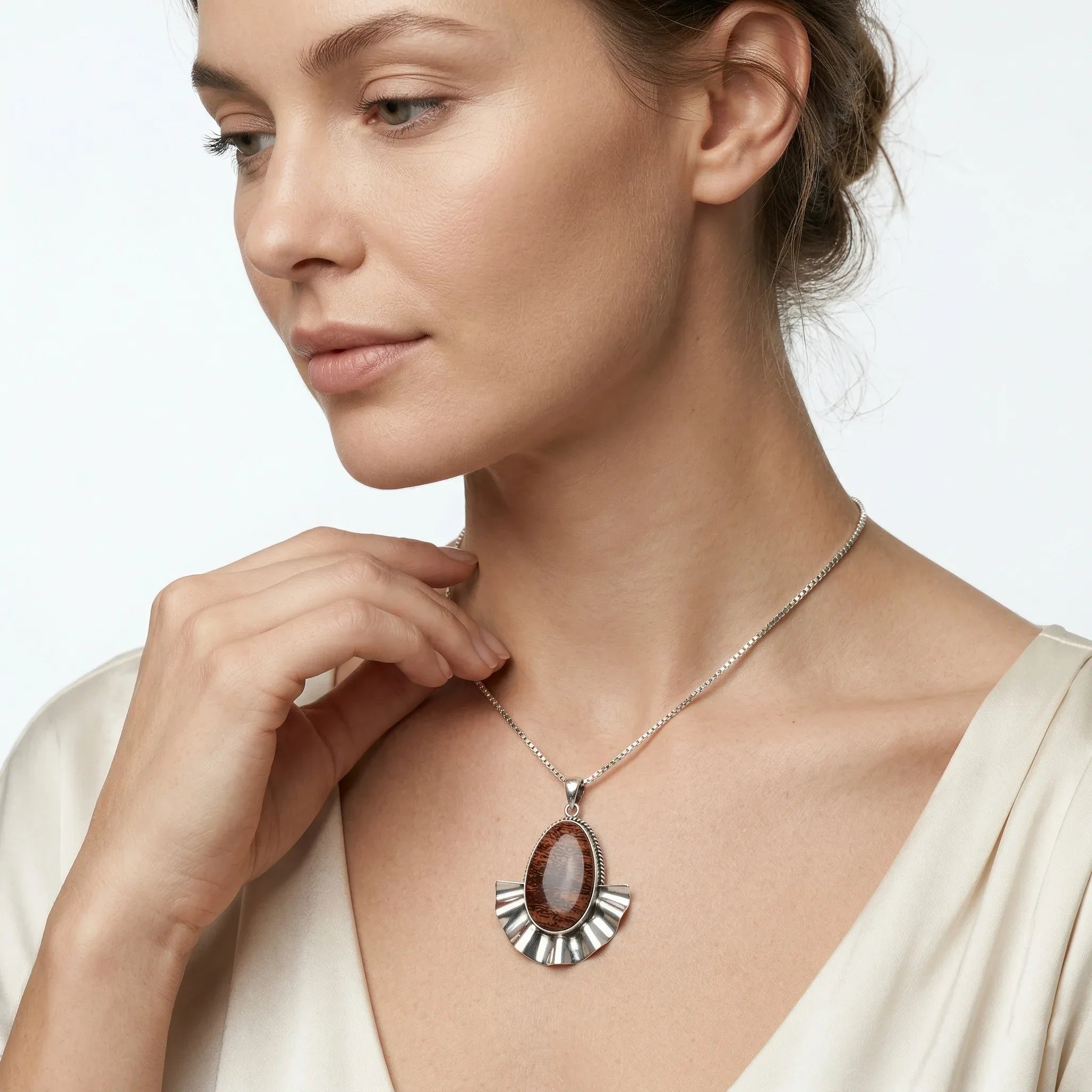 17_1_6fa9fc6c-d088-4464-95d2-fb09433ce2ff - Look Jewels