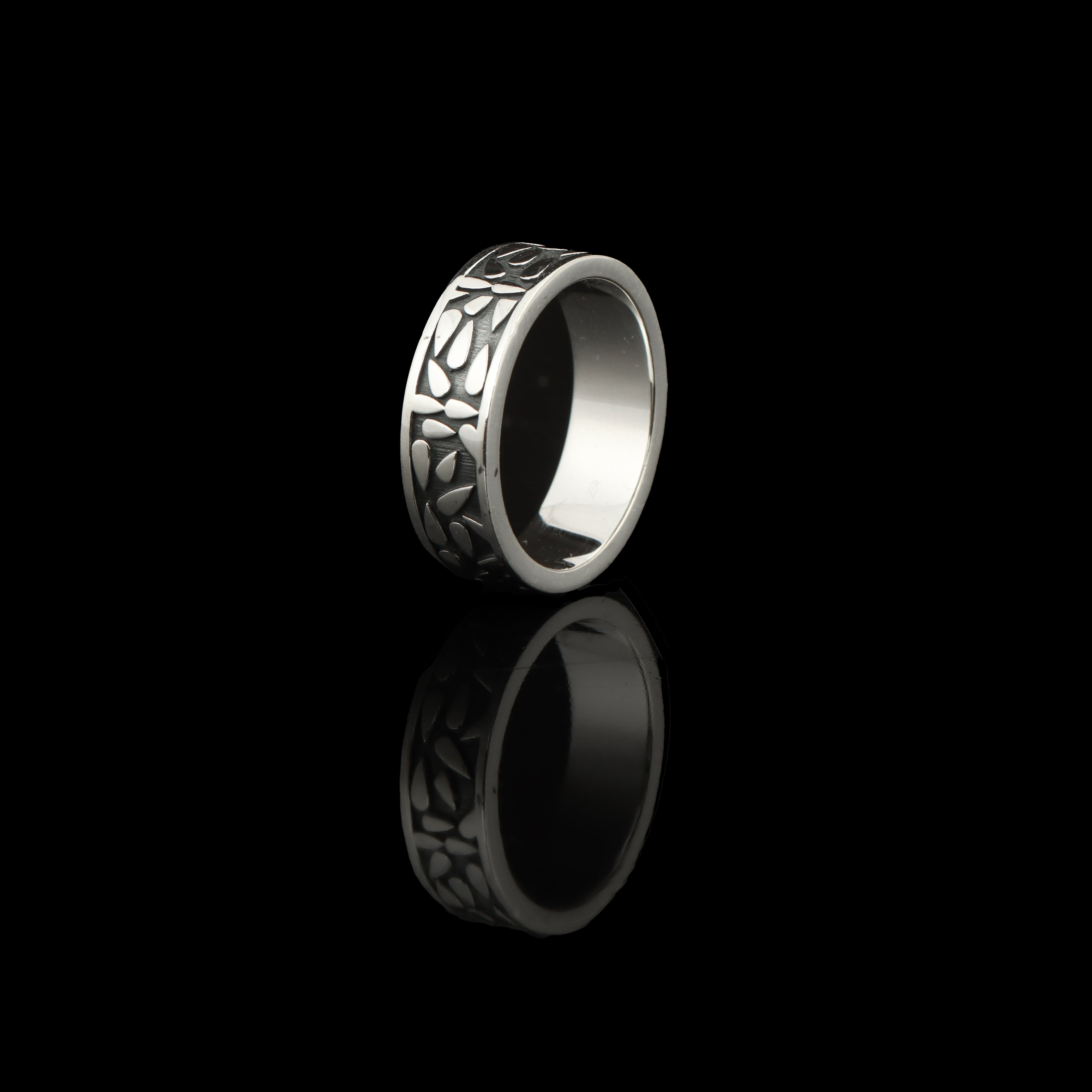 Abstract Leaf Pattern Ring – 925 Sterling Silver