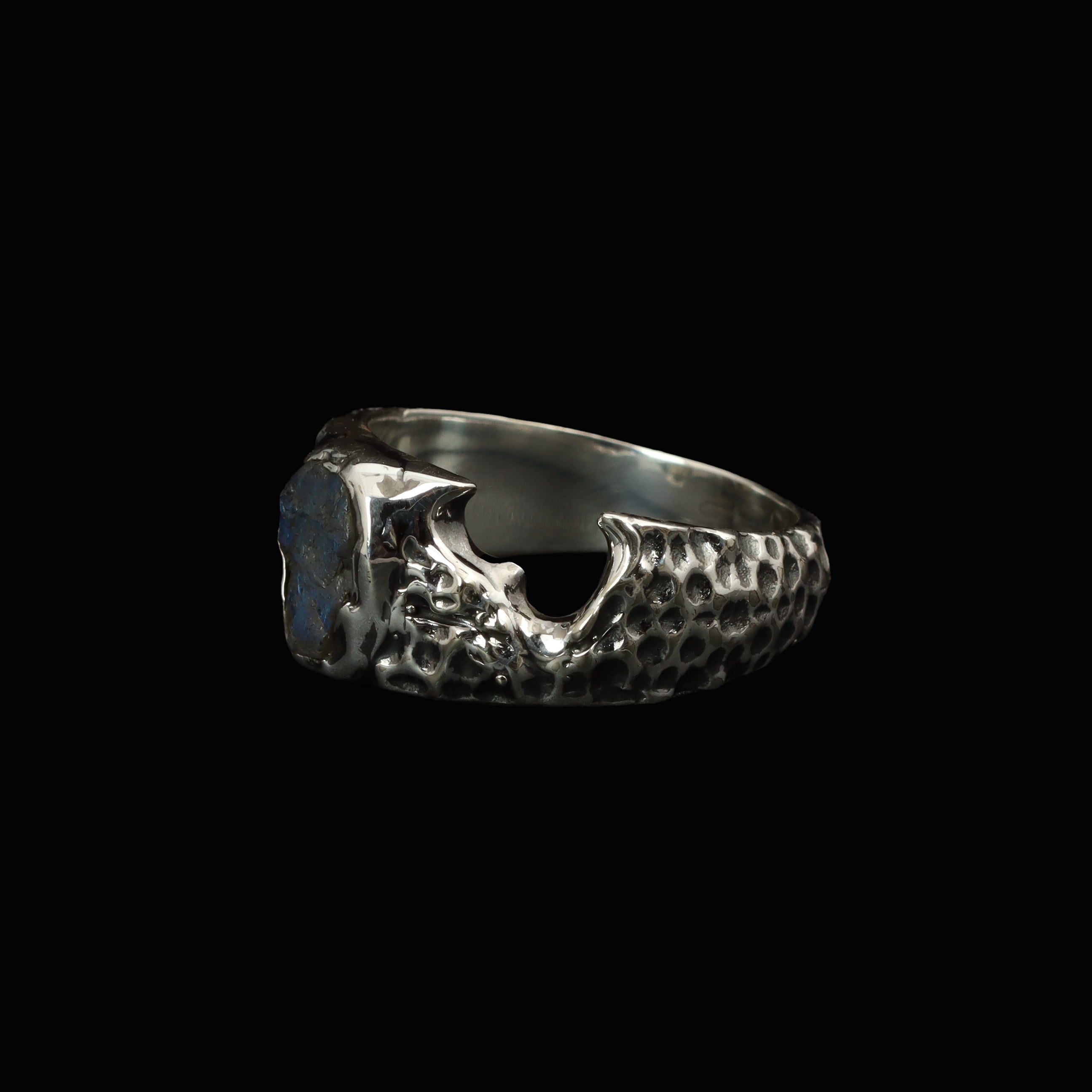 Handcrafted 925 Sterling Silver Rough Labradorite Ring | Luxury Statement Ring for Men | Oxidized Finish