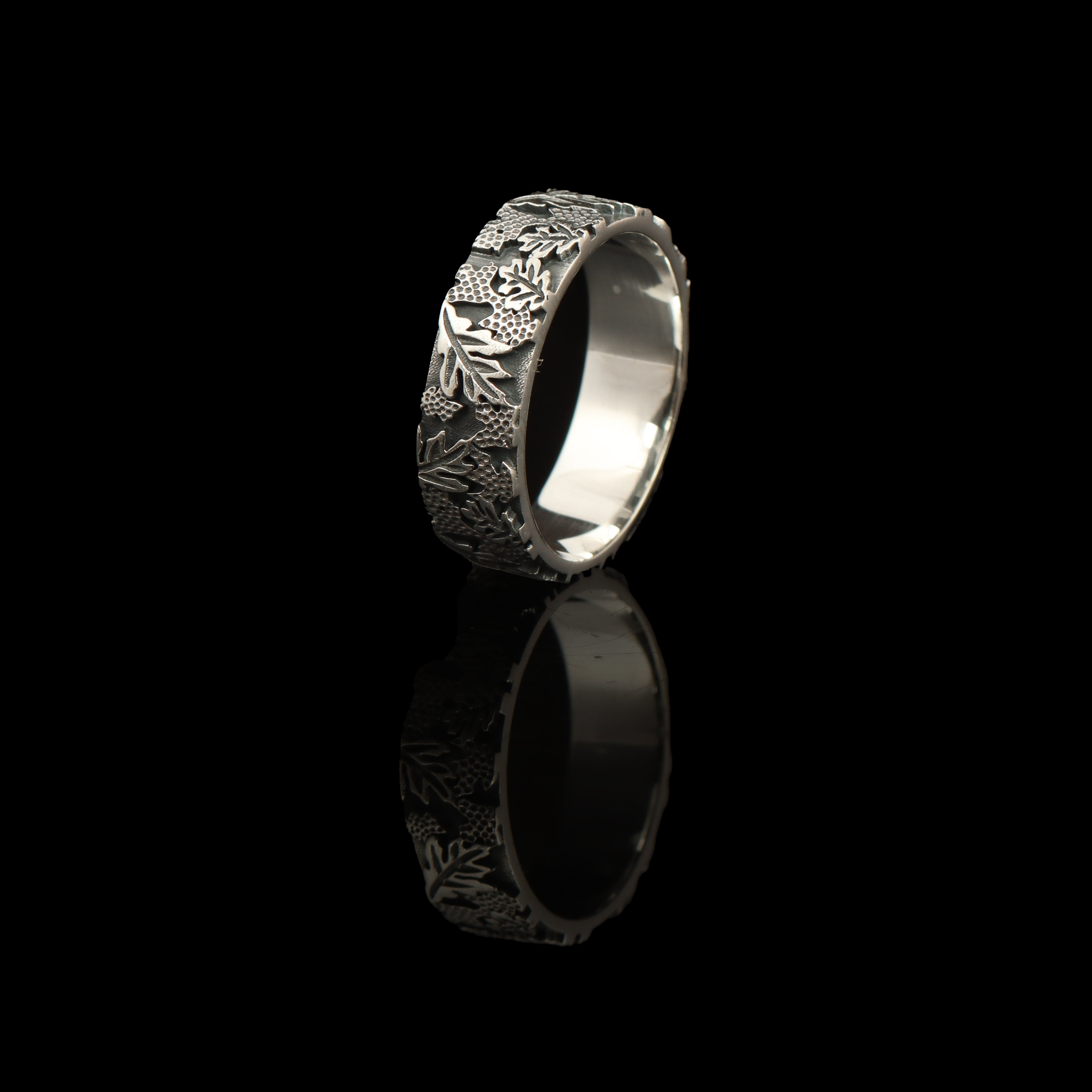 Antique Leaf Texture Band – 925 Sterling Silver