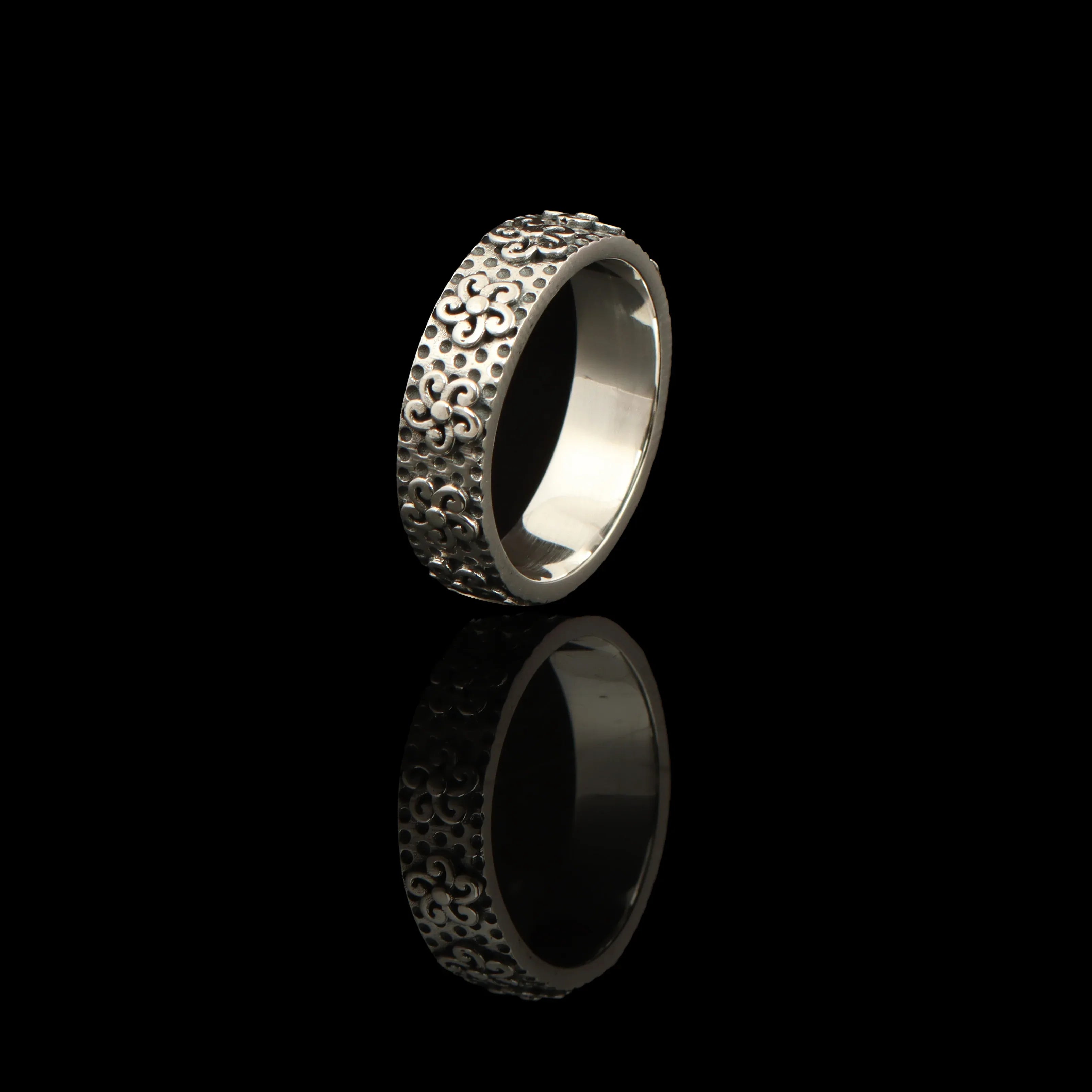 31_2_0a92b4ff-c90d-4721-bfd6-90e8ec16efa0 - Look Jewels