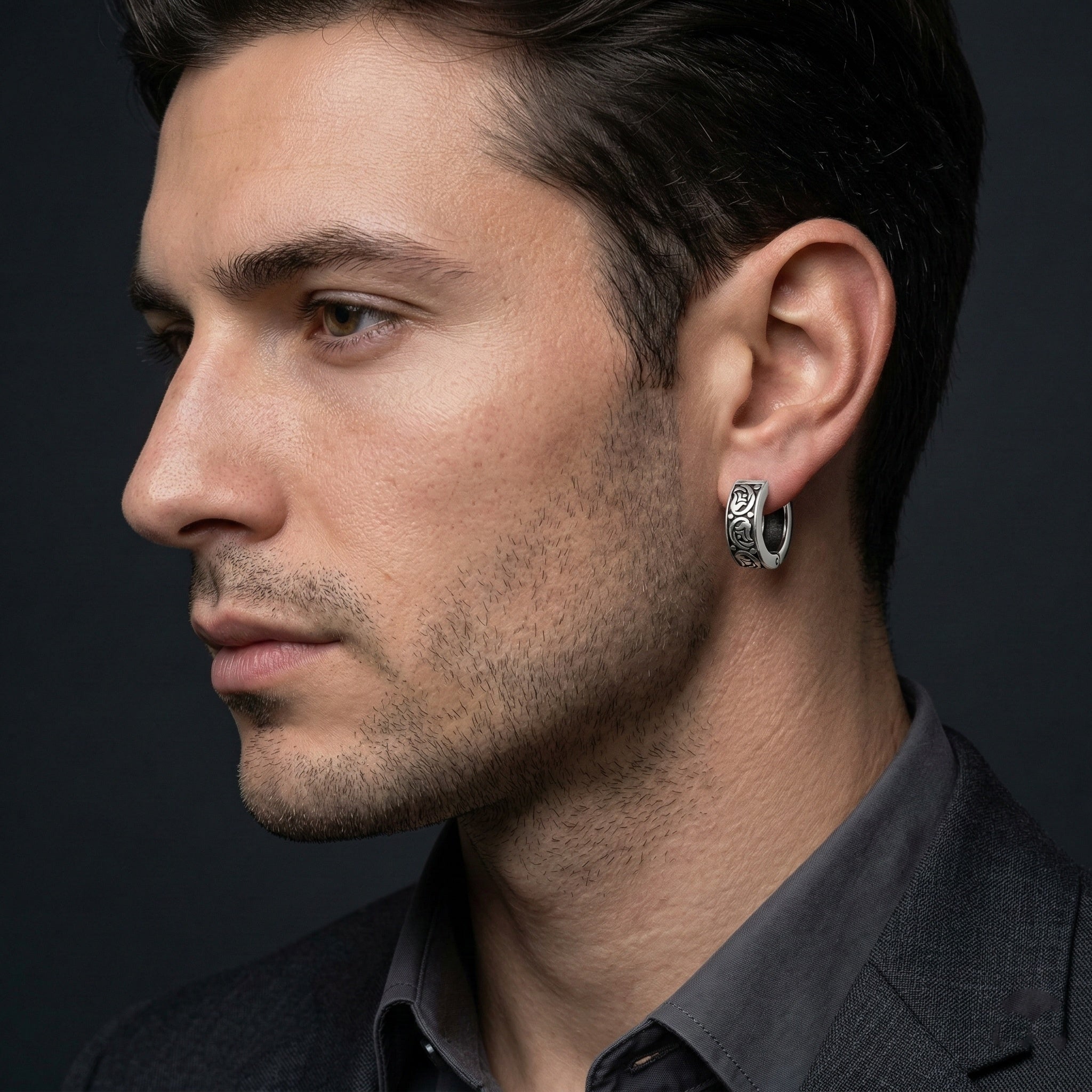 Men’s Paisley Engraved Huggie Hoop Earrings – Oxidized 925 Sterling Silver