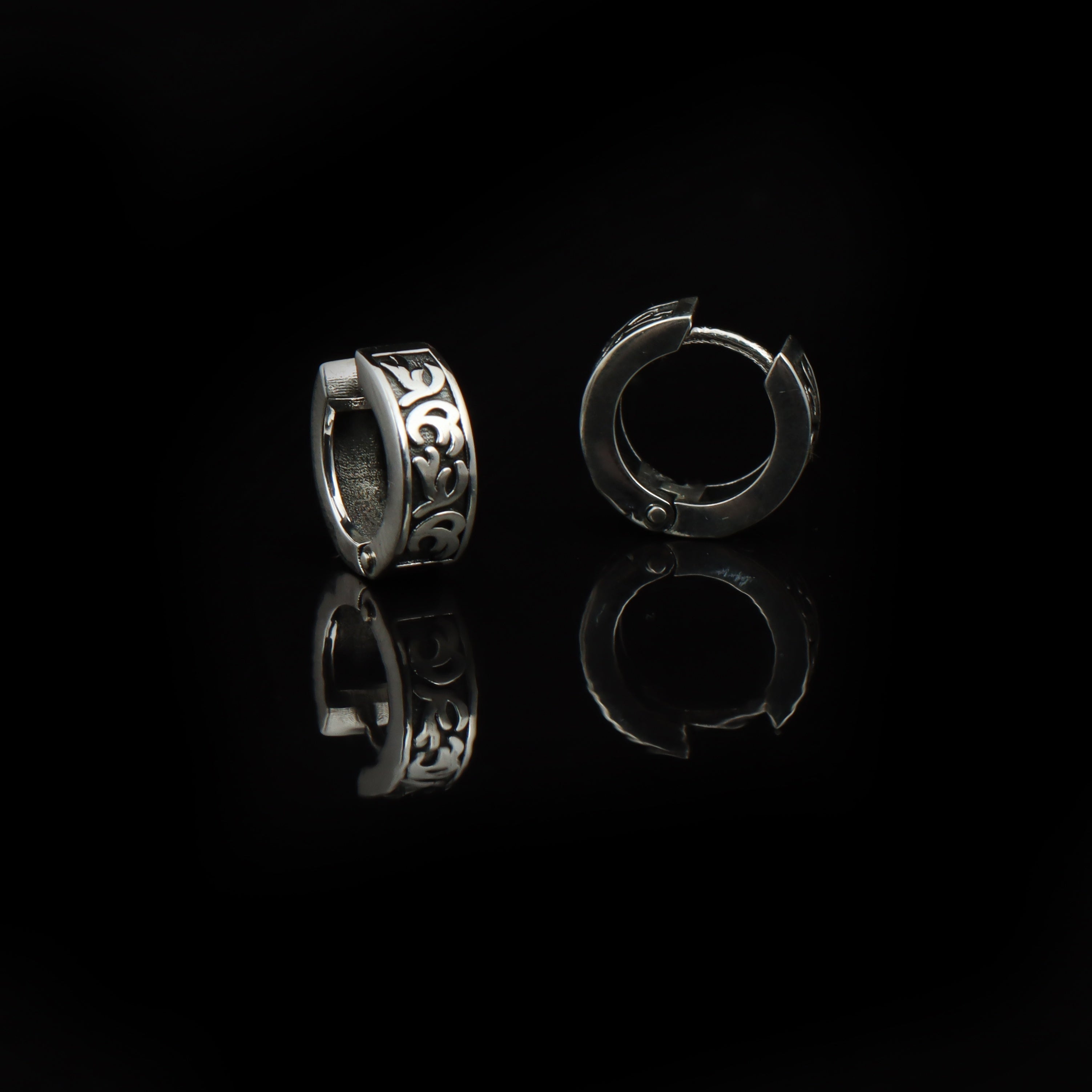 Men’s Ornamental Scroll Huggie Hoop Earrings – Oxidized 925 Sterling Silver