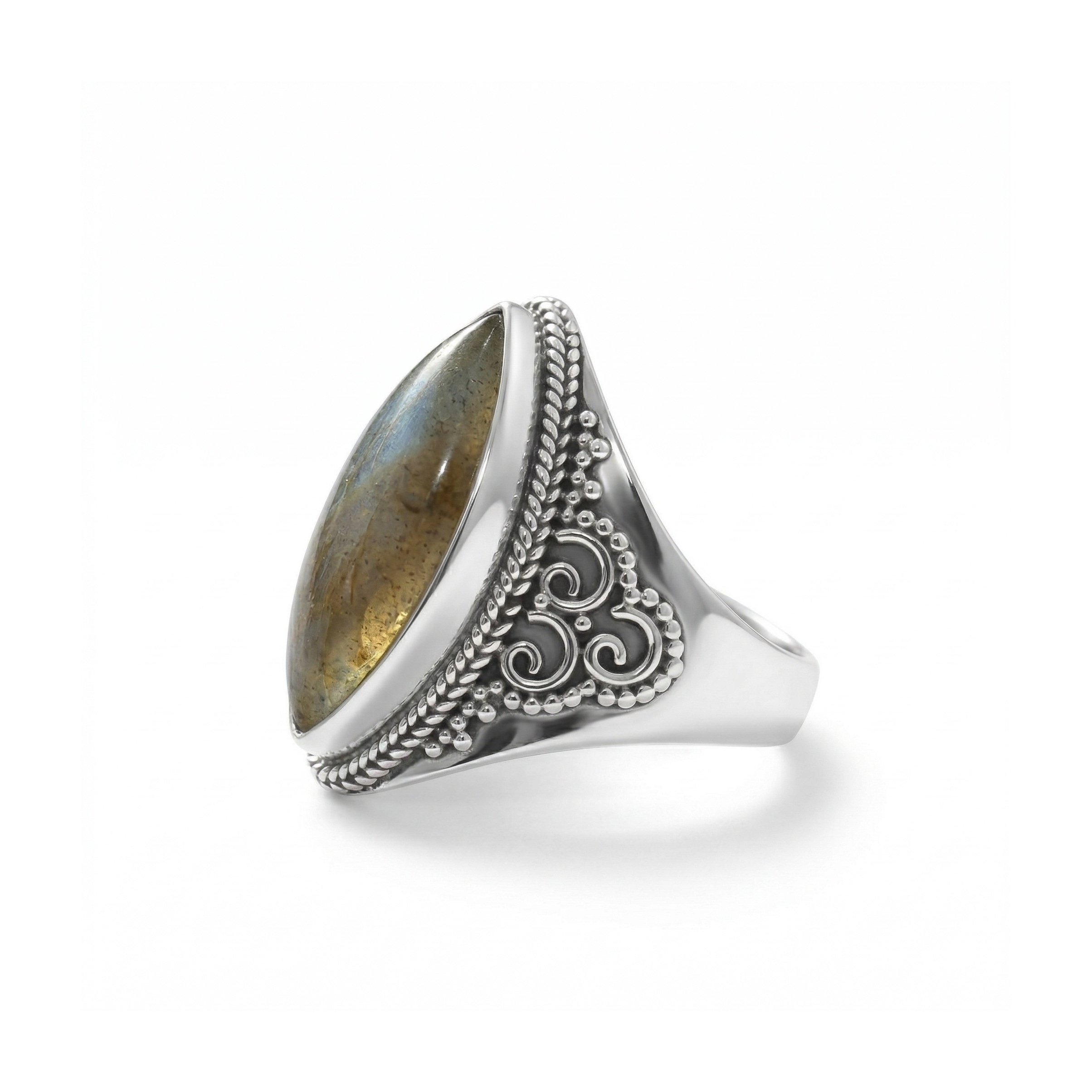 Royal Crest Labradorite Statement Ring – 925 Sterling Silver