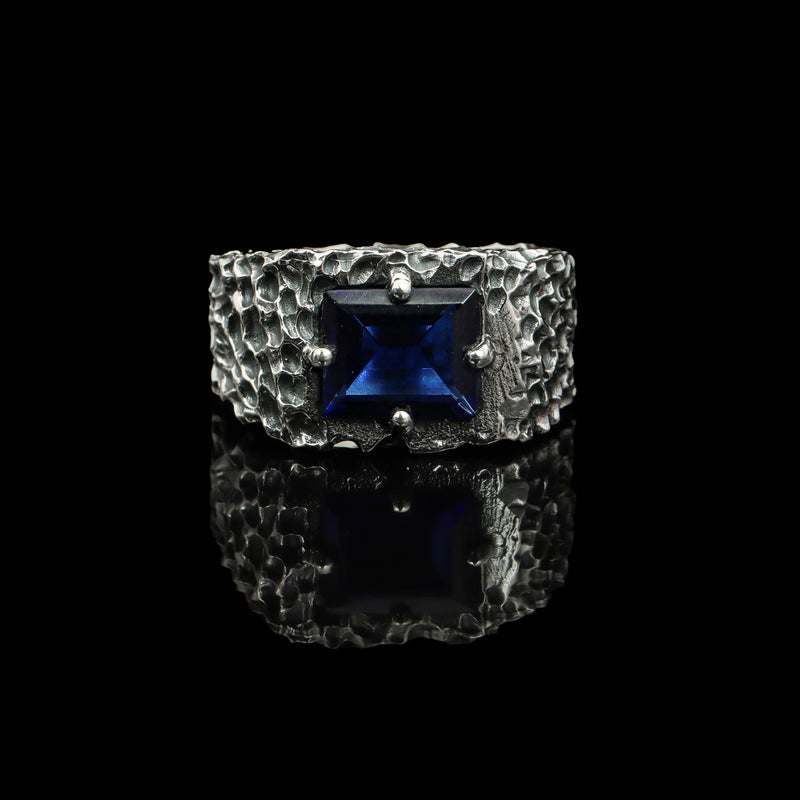 Azure Forge Blue Sapphire Ring – 925 Sterling Silver