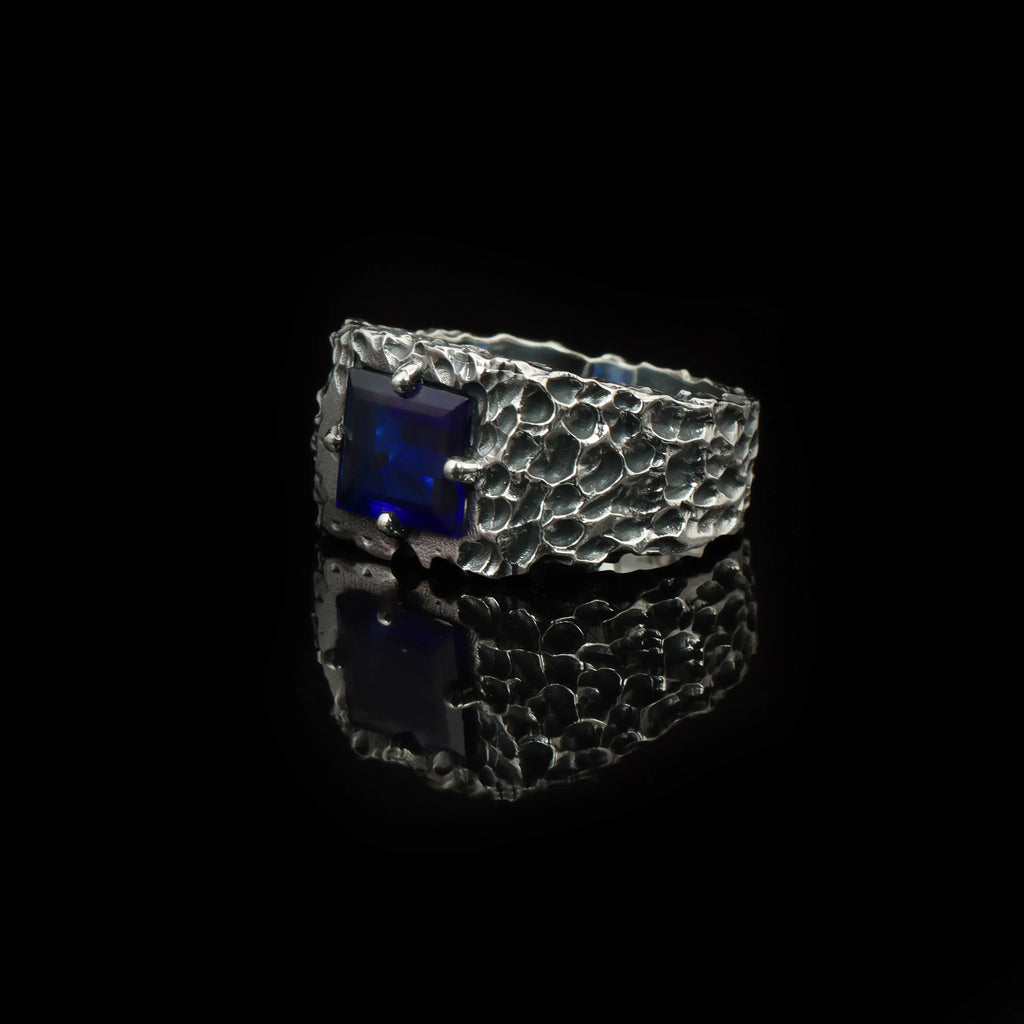 Azure Forge Blue Sapphire Ring – 925 Sterling Silver