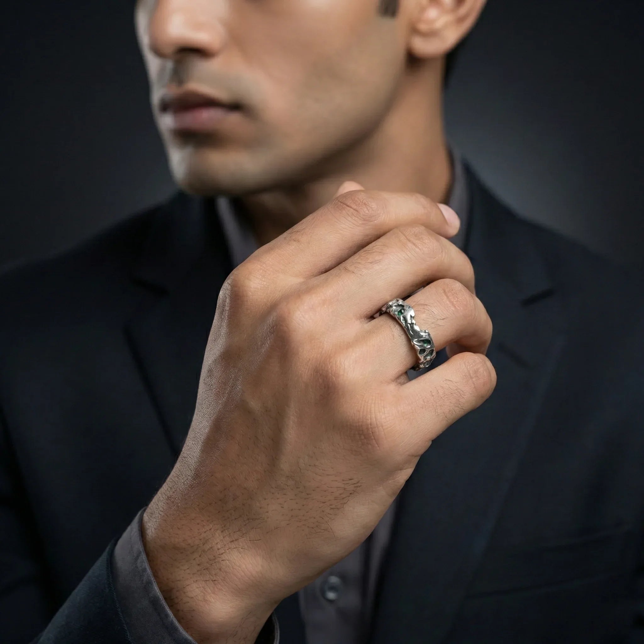 81_2 - Look Jewels