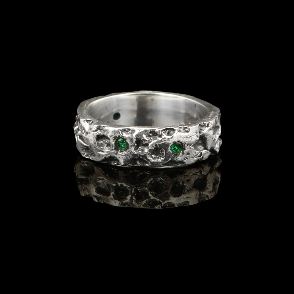 89_2 - Look Jewels