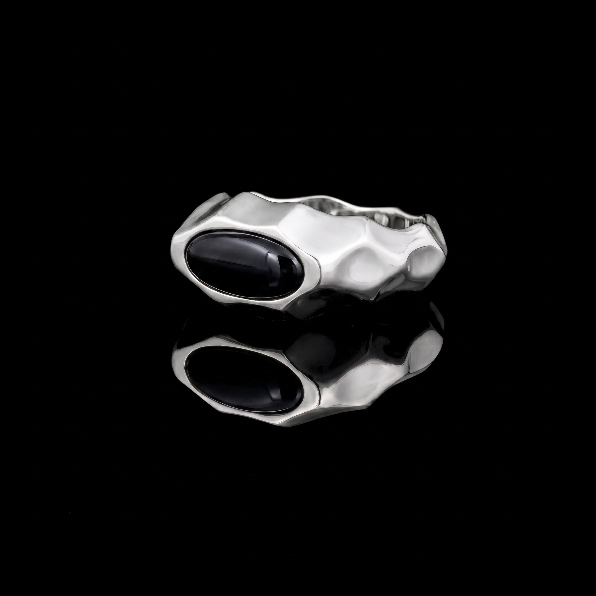Riven Black Onyx Signet Ring – 925 Sterling Silver