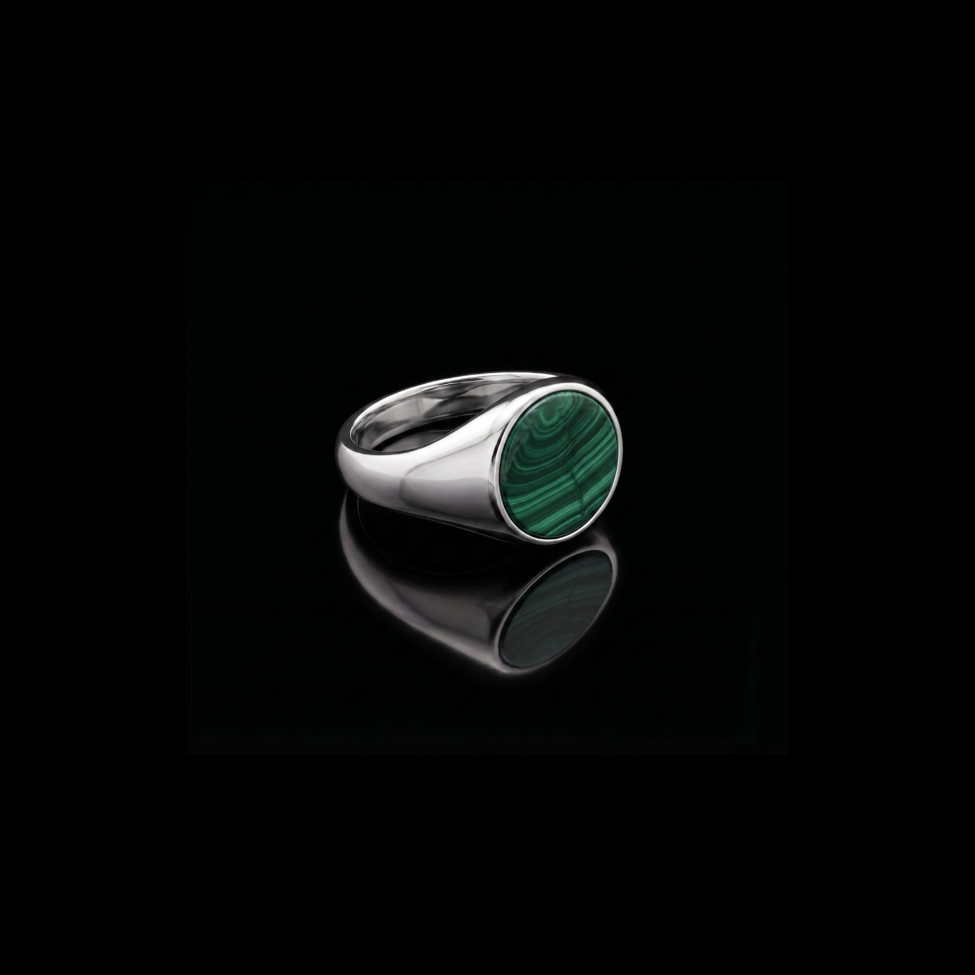 Monarch Malachite Signet Ring – 925 Sterling Silver