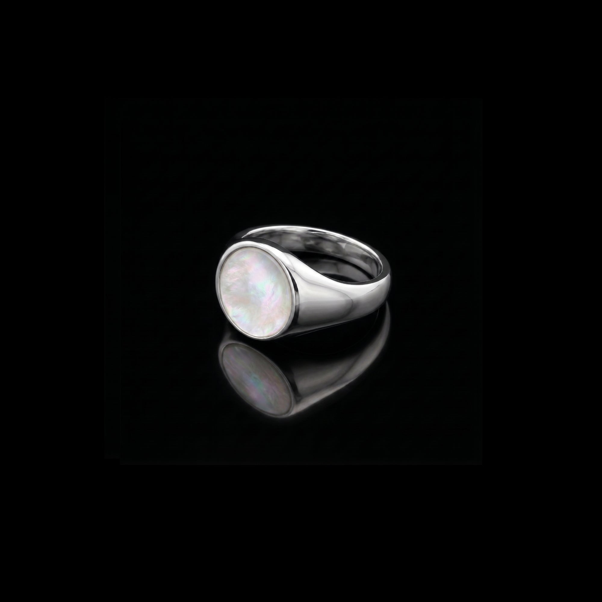 Monarch Mother of Pearl Signet Ring – 925 Sterling Silver