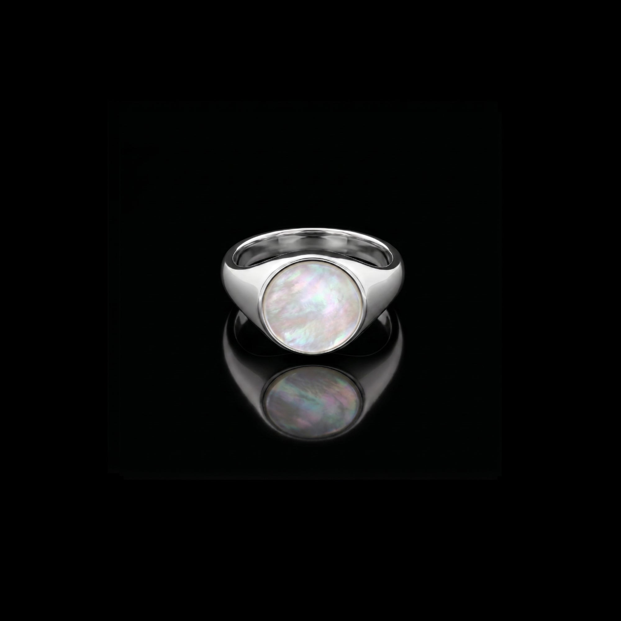 Monarch Mother of Pearl Signet Ring – 925 Sterling Silver