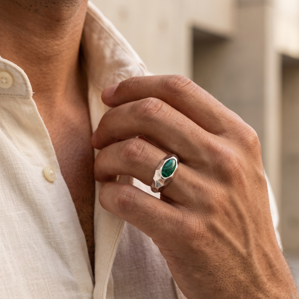 Riven Malachite Signet Ring – 925 Sterling Silver