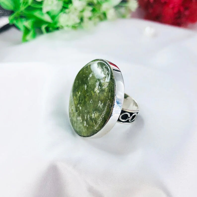 925 Sterling Silver Nature Inspired Vintage Round Vesuvianite Gemstone Statement Ring Gift For Her