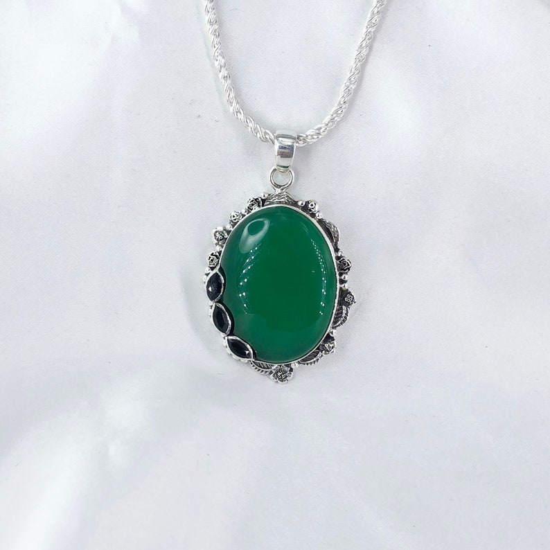 925 Sterling Silver Green Onyx Gemstone Statement Pendant