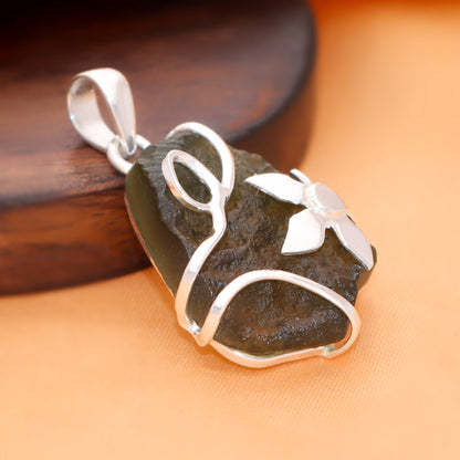 Czech Republic Moldavite Gemstone 925 Sterling Silver Women's Pendant Gift For Her